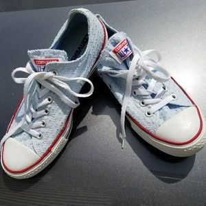Light Blue Converse size 9